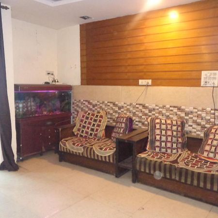Silver Residency Hotel New Delhi Exterior photo