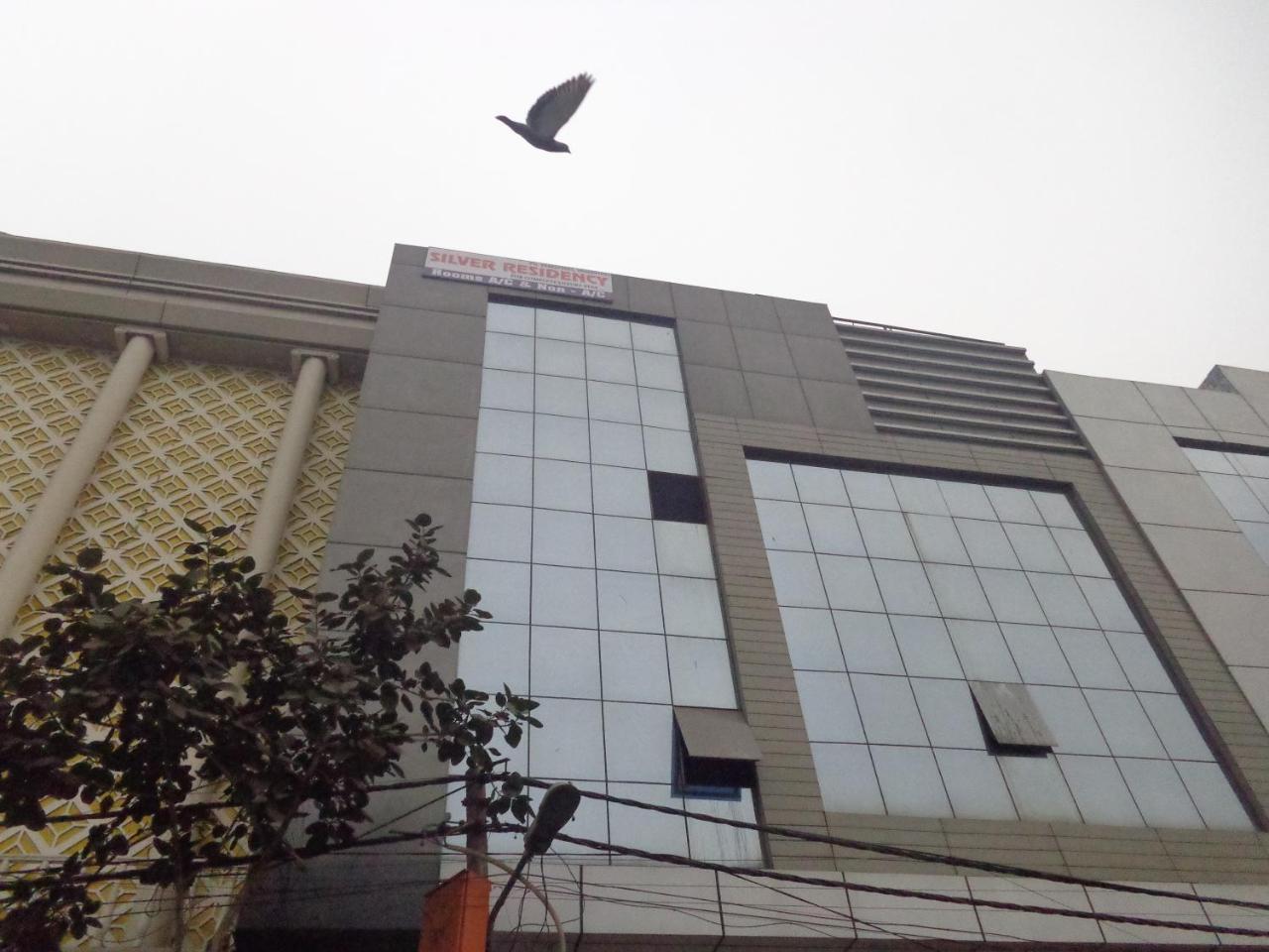 Silver Residency Hotel New Delhi Exterior photo